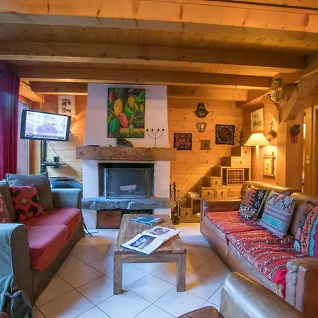 Les Praz-de-chamonix Chalet Sleeps 11 *