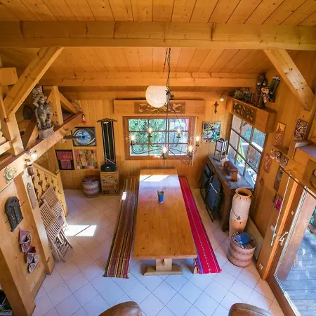 Les Praz-de-chamonix Chalet Sleeps 11 * Шамони