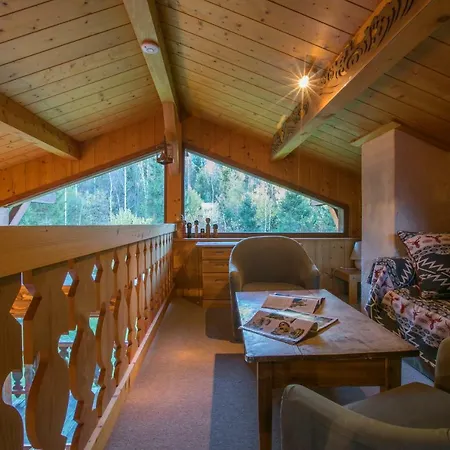 Les Praz-de-chamonix Chalet Sleeps 11 Шамони