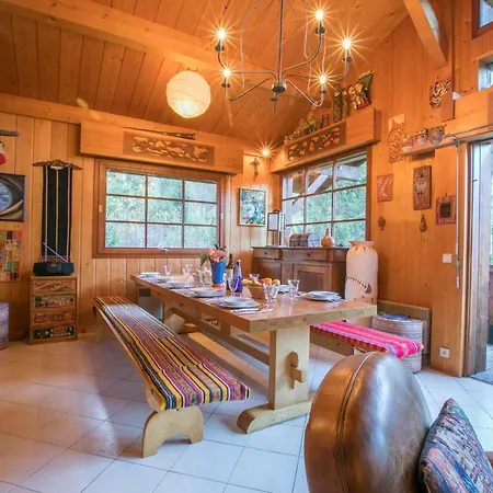 Шале Les Praz-de-chamonix Chalet Sleeps 11 Шамони