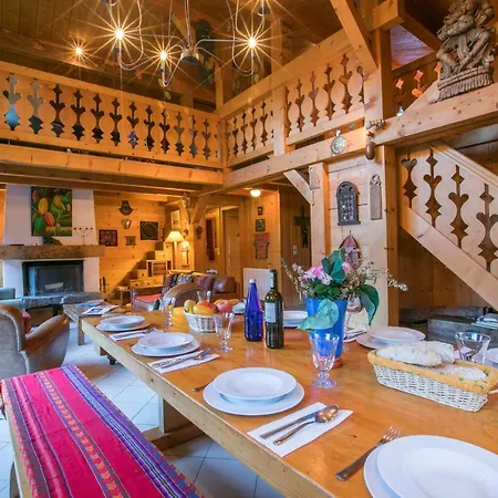 Les Praz-de-chamonix Chalet Sleeps 11