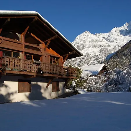 Шале Les Praz-de-chamonix Chalet Sleeps 11